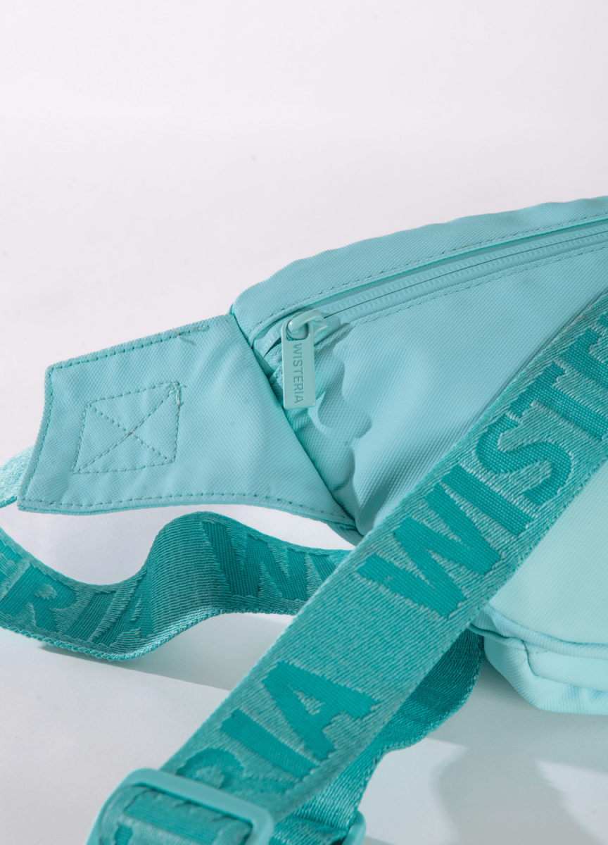 Bolso Banano Impermeable - Wisteria Chile - Bolso Banano Impermeable