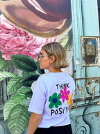 Polera Think Positive - Boxyfit - Wisteria Chile - Polera Think Positive - Boxyfit